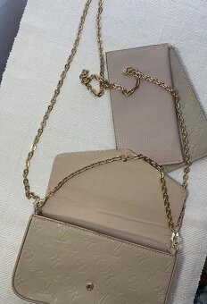 Béžová kabelka Lv - 4