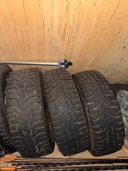 Nokian Gumy 215/70 R15 - 4