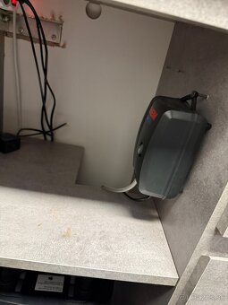 300L akvárium so skrinkou, technikou, rybičkami a dekoracie - 4