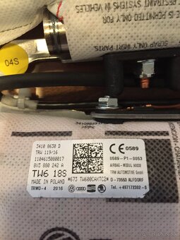 Airbag záclonové pravé VW / Audi / Škoda / Seat (TRW 8V38802 - 4
