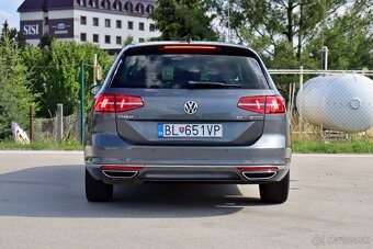 Volkswagen Passat 2.0 BiTdi 176kw 4motion Highline Virtual - 4