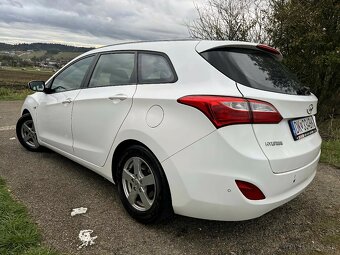 Hyundai i30CW 1.6crdi 81kw - 4