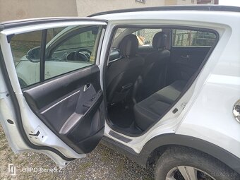 Vyhrievané sedadlá predné aj zadné Kia Sportage 3 - 4