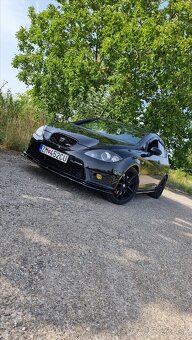 Seat Leon Cupra R - 4