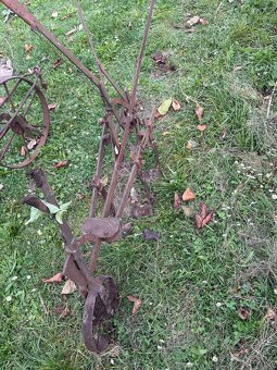 Poľnohospodárske stroje - 4