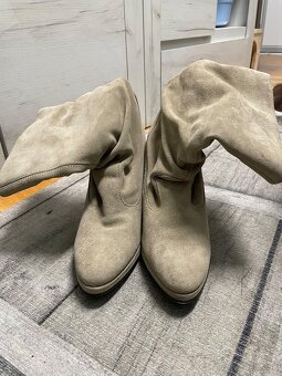 Vysoké čižmy na podpätku - 4