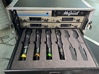 4-Port Sennheiser + mikrofóny a bodypacky Sennheiser - 4