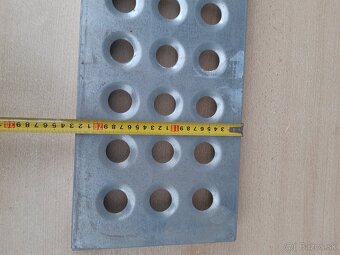 Predam  schodnice, vyplne polic. - 4