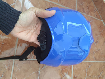 nova lyžiarska prilba xs Brugi - 4