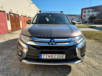 Mitsubishi Outlander 2.2D 4x4 7.miest - 4