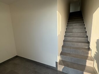 33Reality | 3-izbové byty a vlastným parkovaním - 4