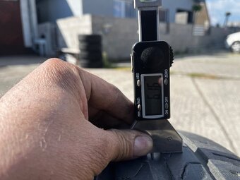 235/50 r19 letné - 4
