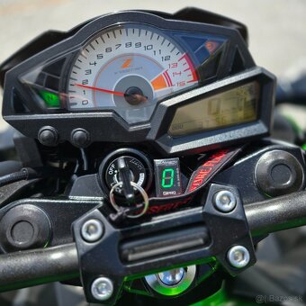 Kawasaki Z300 ABS - 4