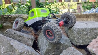 Poizd T3V1 RC crawler - 4