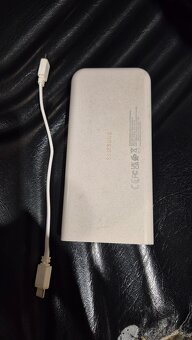Samsung Powerbanka 10000 mAh béžová - 4