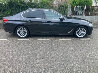 BMW 520xd A/T Lucury Line 4X4 - 4