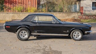 Ford Mustang Coupé z roku 1968 - 4
