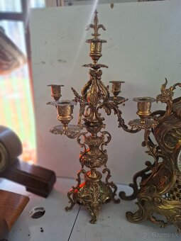 Predám funkčné starožitné mechanicke krbové mosadzné hodiny - 4