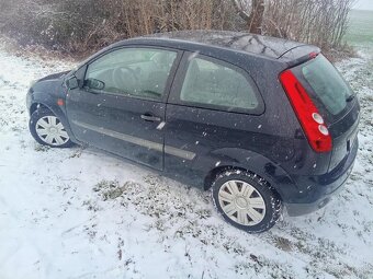 Ford fiesta - 4