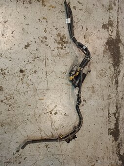 Štartér s kabelážou Mercedes - 4