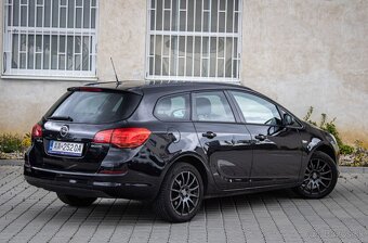 Opel Astra J 1.4 74 kW - 4