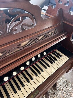Predám historické Nemecké harmonium - 4