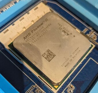 Gigabyte GA-770TA-UD3 + Phenom II 965 + 8/16GB DDR3 - 4