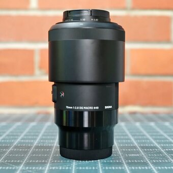 SIGMA 70mm f/2.8 DG Macro Art Sony E-mount - 4
