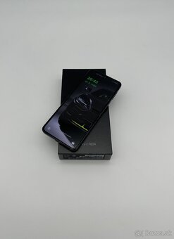 Samsung Galaxy Z Flip4 8/128GB Graphite + ZÁRUKA + DARČEK - 4
