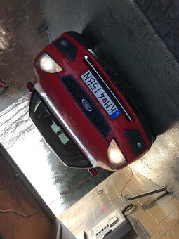 Ford focus 2 - 4