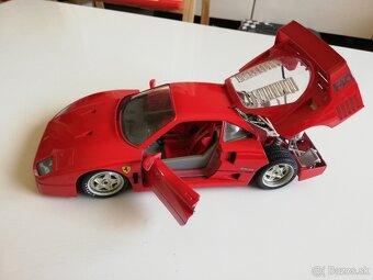 1:18 FERRARI F40 - 4