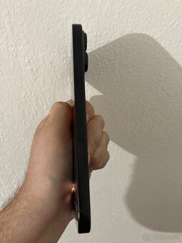 Predám iPhone 16 Pro MAX 256GB Black Titanium Stav 10/10 - 4