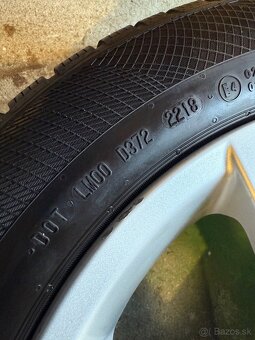 Continental 225/55 R17 s original diskami BMW - 4