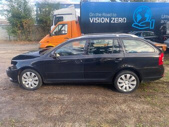 Škoda Octavia 2 2010 facelift 2.0tdi 103kw BWW černá barva - 4