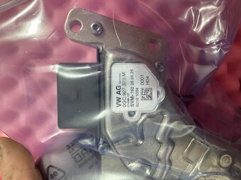 Elektrické olejové čerpadlo ŠKODA Original OEM 0GC927373M - 4