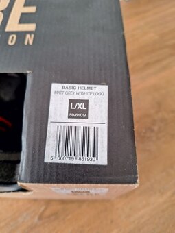 znackova Prilba freeride bicykel kolobezka vel L a XL - 4