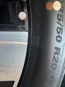 Kumho 275/50 R20 - 4