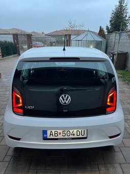 Volkswagen UP 1.0MPI - 4