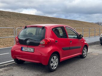 Toyota Aygo 1,0 5D - 4