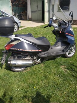 Aprília Atlantic 400 Sprint - 4