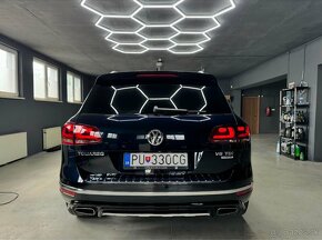 VW Touareg 2 Rline facelift 3.0 TDI 4motion DPH - 4