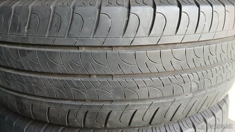 Predám jazdené letné pneumatiky GOODYEAR 215/60 r17 C. - 4