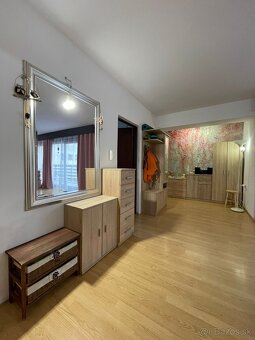 Krásny vkusný dom s možnosťou podnikania - 4