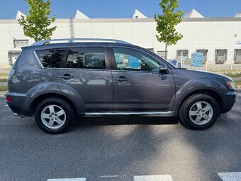 Mitsubishi Outlander 2.0D 7-miest 103KW 4x4 - 4