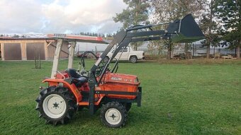 Malotraktor Kubota B 1-15 s čelným nakladačom - 4