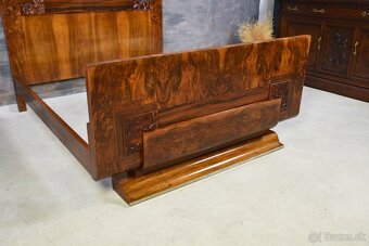 POSTEL Z ORECHOVÉHO DREVA ART DECO - 4