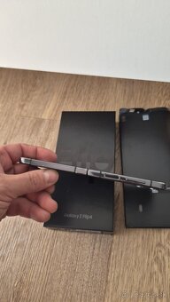 Samsung galaxy Z flip 4 256gb, čierny - 4