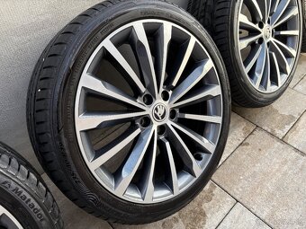 Skoda Trinity r19 5x112 235/40 r19 - 4