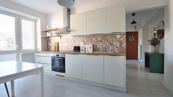 3 izbový kompletne zrekonštruovaný byt v centre mesta na pre - 4