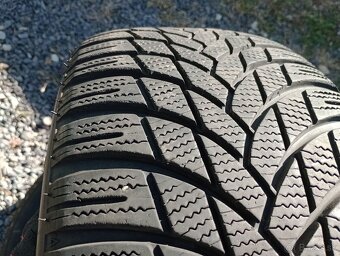 Predam 2ks pneu 215/50/r17 zimne 95V Lassa - 4